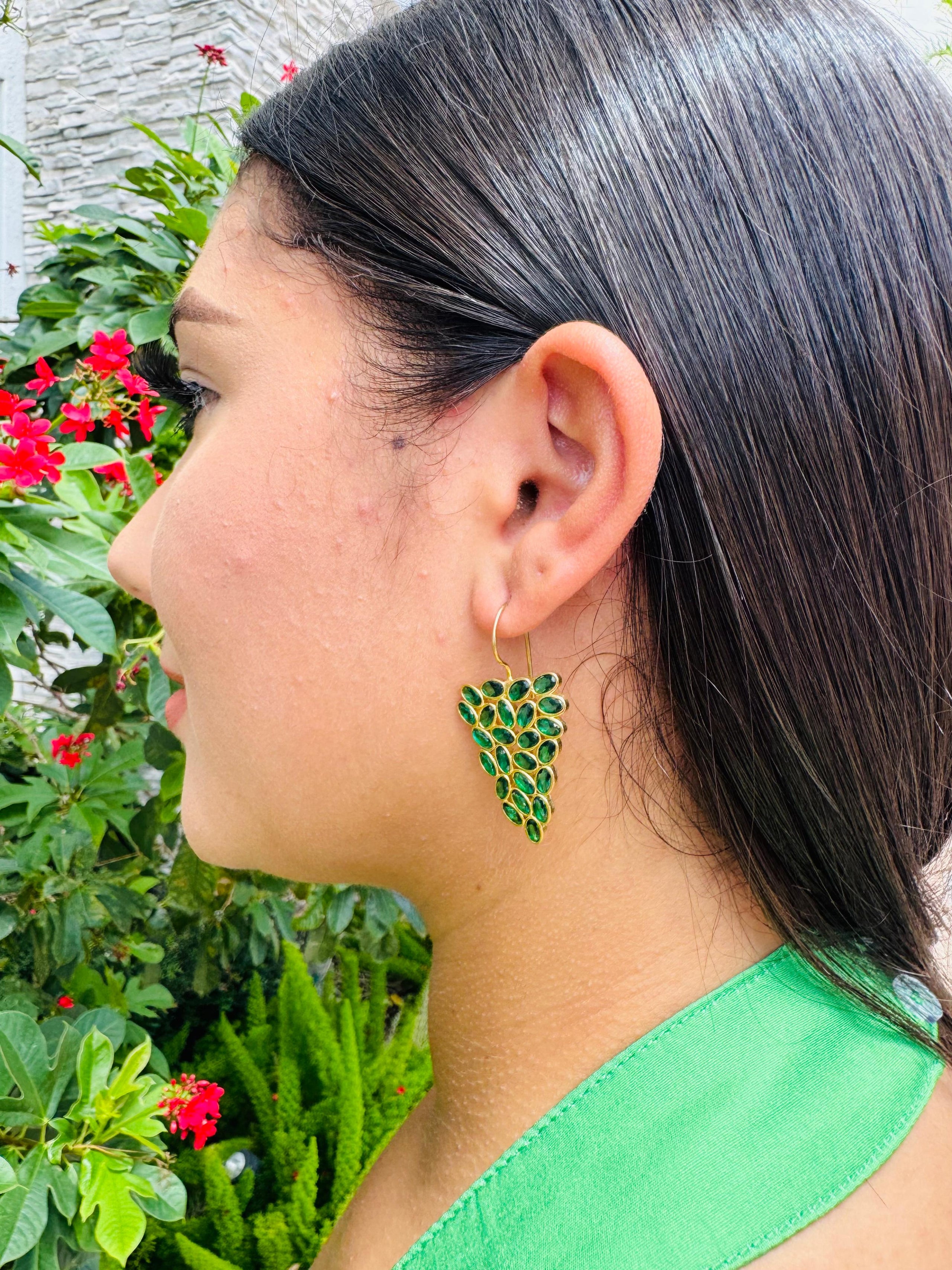 EMERALD EARING