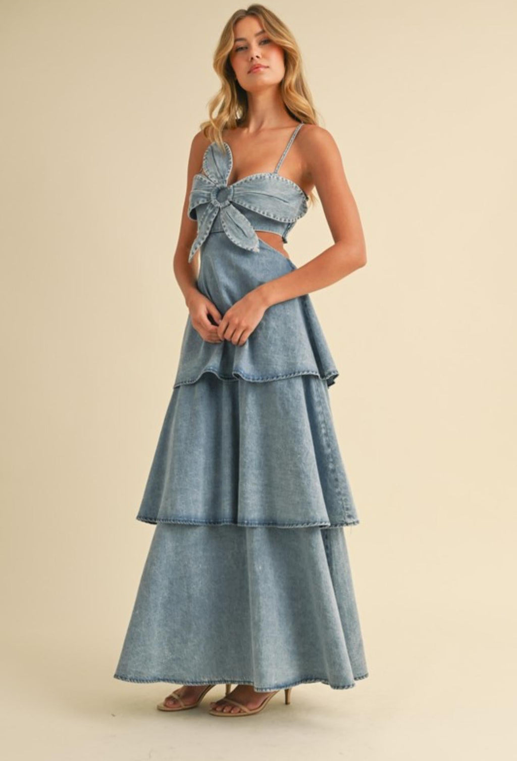 Amara Jean Long Dres